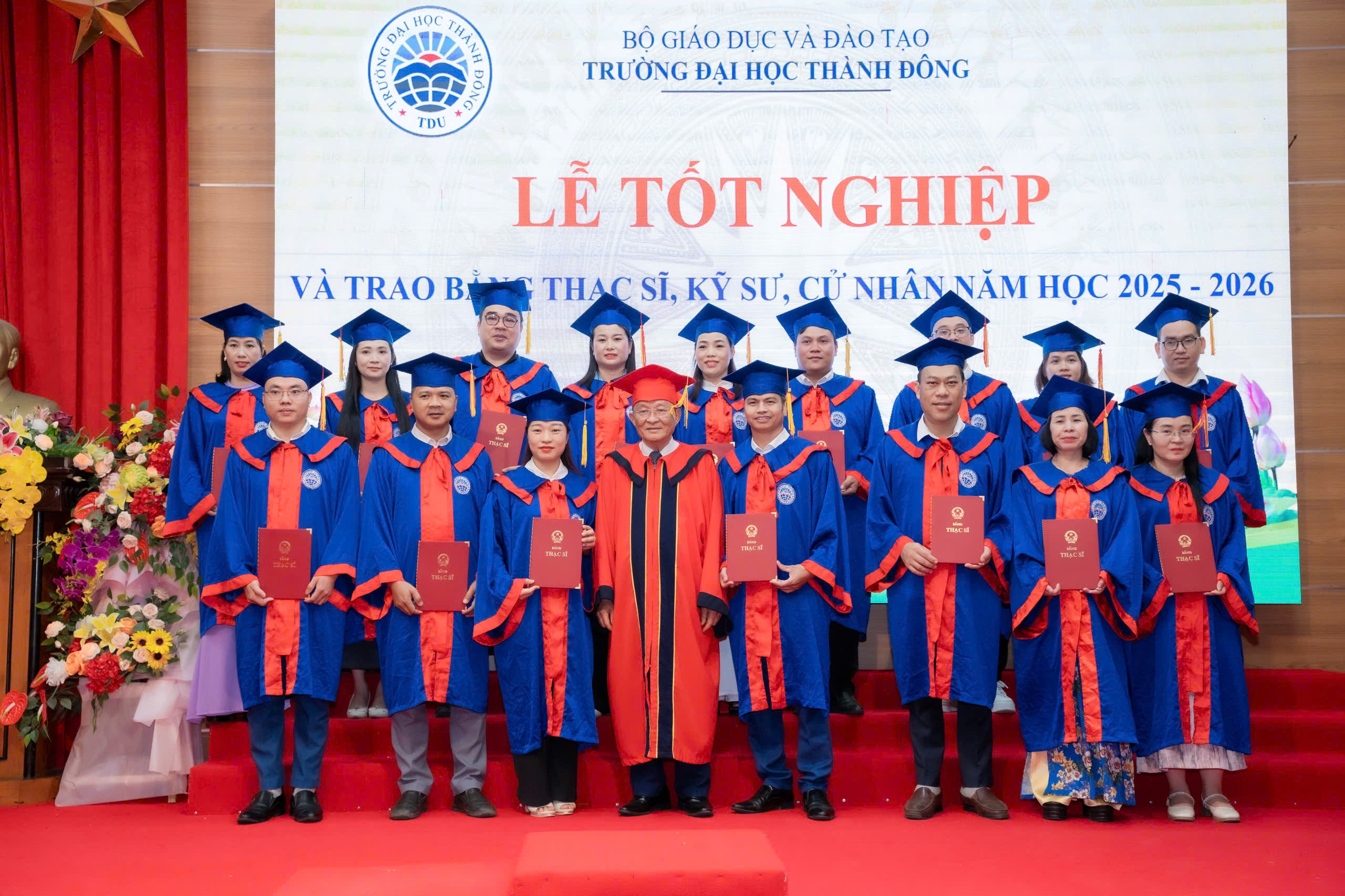 Trường Đại học Thành Đông tổ chức Lễ trao bằng tốt nghiệp cho các Tân Thạc sĩ, Kỹ sư, Cử nhân năm học 2025-2026