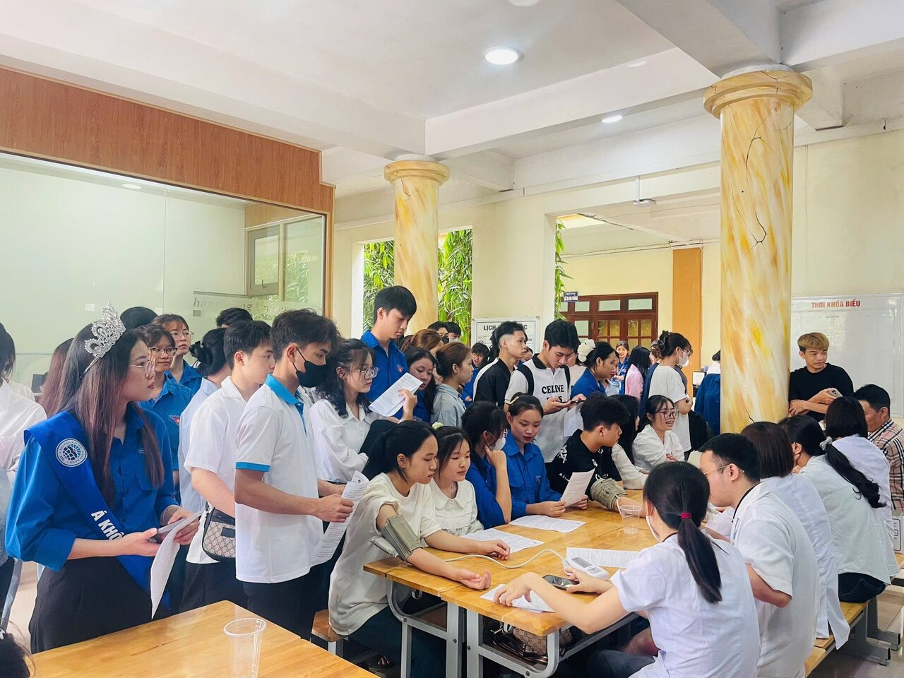 Lan tỏa yêu thương từ những giọt máu hồng - Ngày hội Hiến máu tình nguyện lần I tại Trường Đại học Thành Đông
