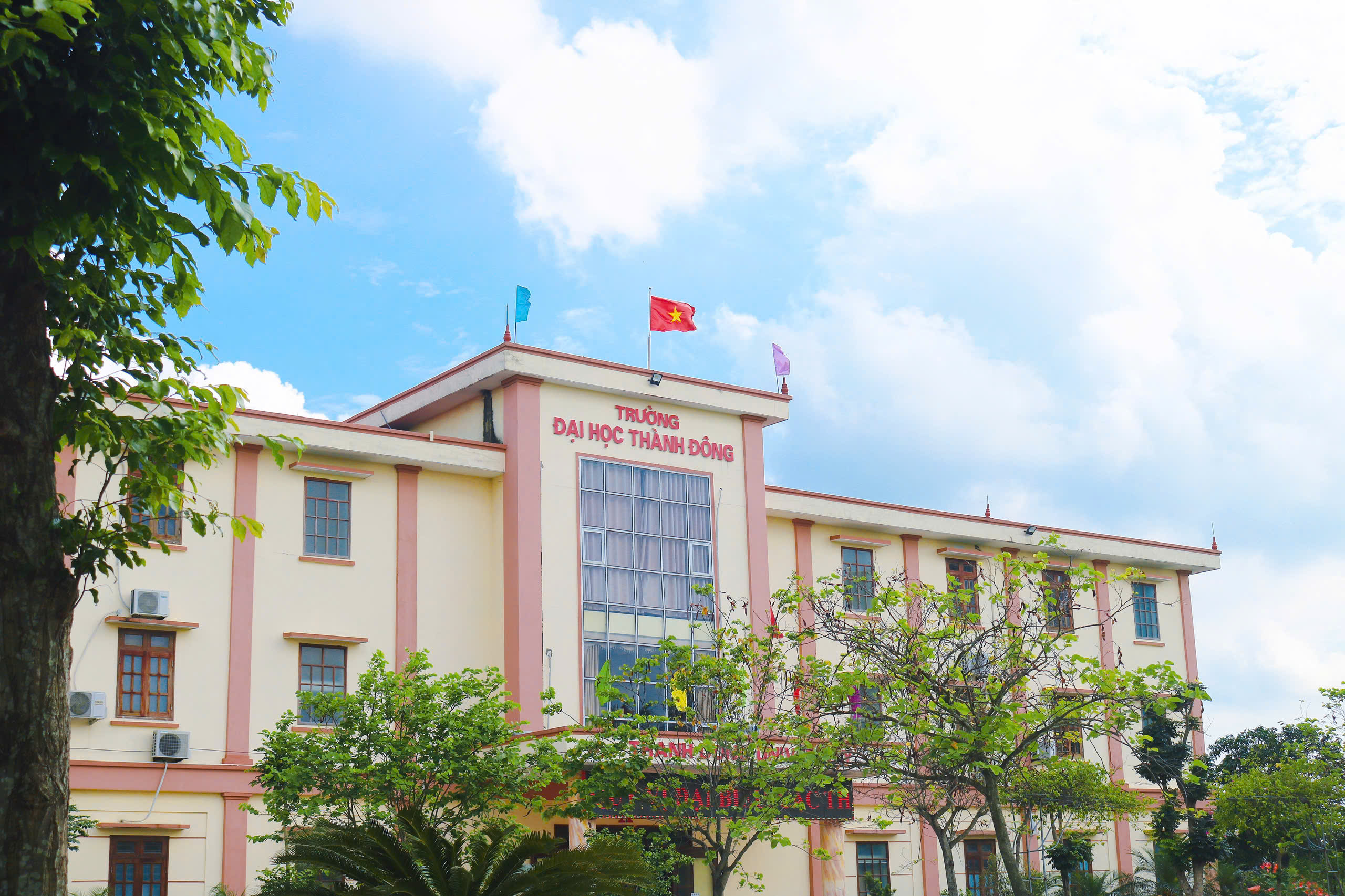 ĐẠI HỌC THÀNH ĐÔNG – NƠI CHẮP CÁNH ƯỚC MƠ, DẪN LỐI TƯƠNG LAI